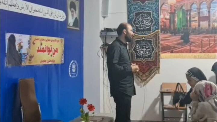 حضور مدیرکل ستاد اجرایی فرمان حضرت امام (ره) استان بوشهر در دوره "مَنِ توانمند" خانه احسان چغادک