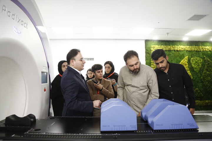 روزخبرنگار