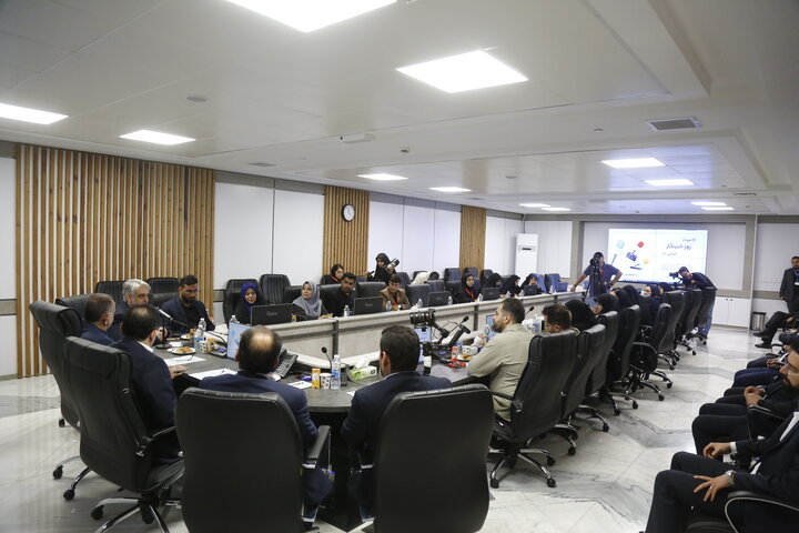 روزخبرنگار