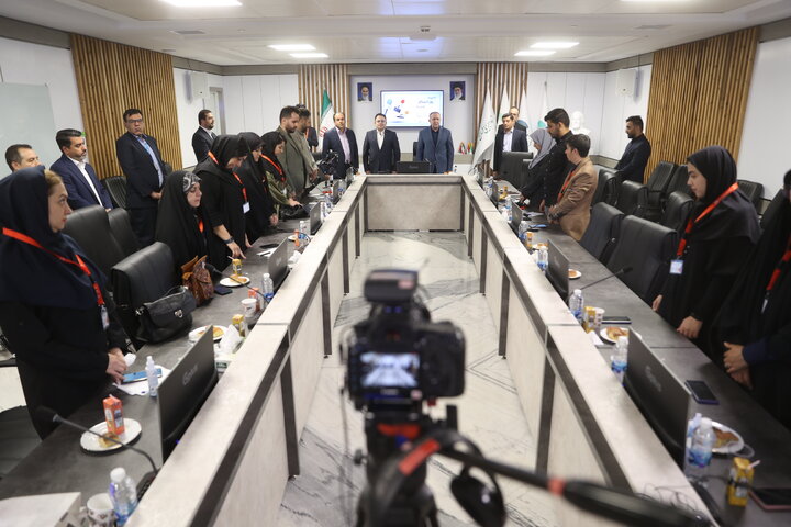 روزخبرنگار