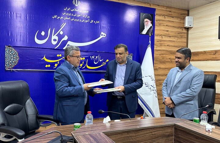 راه اندازی مدارس تولید و مهارت در هرمزگان