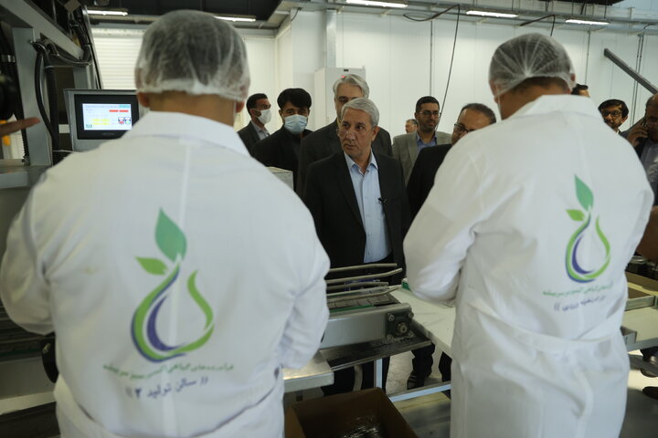 افتتاح کارخانه فرآوری گیاهان دارویی در گچساران توسط ستاد اجرایی فرمان امام