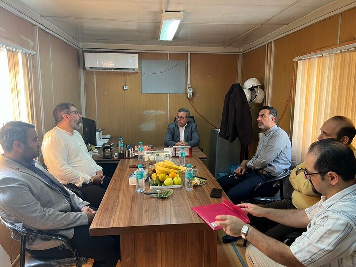 بررسی روند ساخت خوابگاه دانشجویان هرمزگان به همت بنیاد 15 خرداد