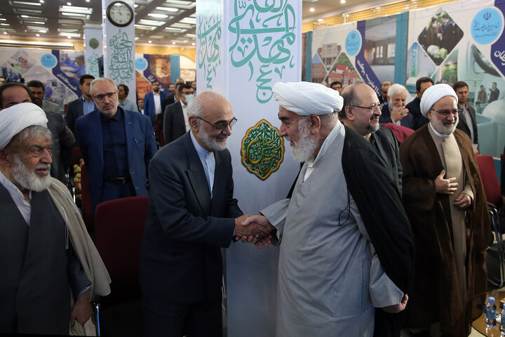 آیین تودیع و معارفه رئیس ستاد اجرایی فرمان امام