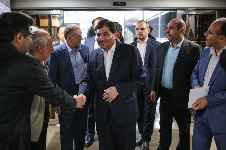 حضور محمد مخبر معاون اول رییس جمهور در مراسم تودیع و معارفه رییس ستاد اجرایی فرمان امام