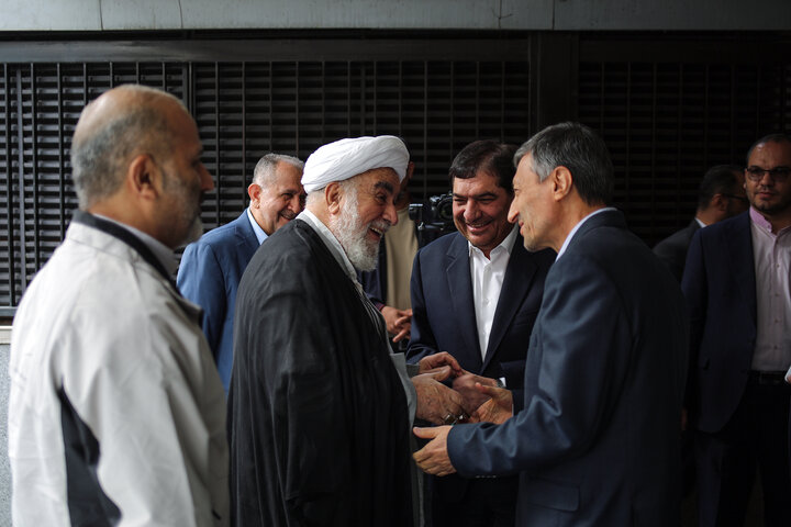 حضور آیت الله محمدی گلپایگانی رییس دفتر مقام معطم رهبری در مراسم تودیع و معارفه رییس ستاد اجرایی فرمان امام