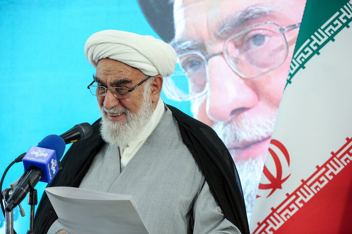 آیین تودیع و معارفه رئیس ستاد اجرایی فرمان امام