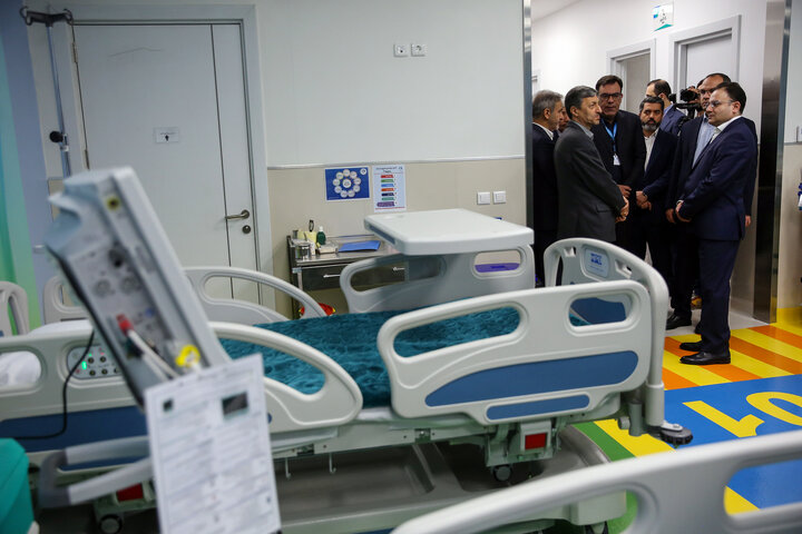 * بازدید فتاح از بیمارستان تخصصی سرطان برکت