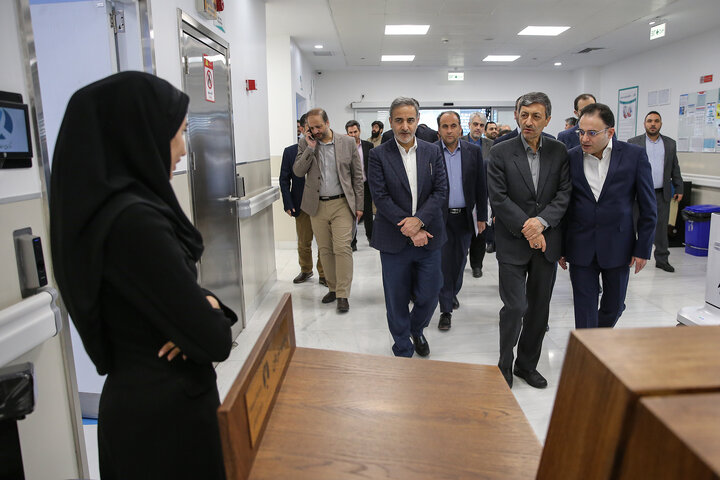 * بازدید فتاح از بیمارستان تخصصی سرطان برکت