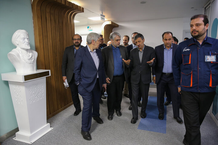 * بازدید فتاح از بیمارستان تخصصی سرطان برکت