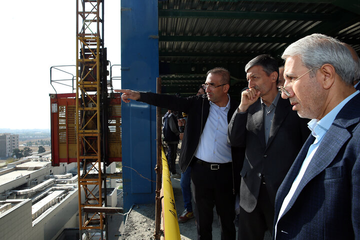 * بازدید فتاح از بیمارستان تخصصی سرطان برکت