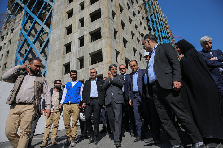 * بازدید فتاح از بیمارستان تخصصی سرطان برکت