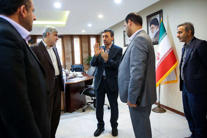 دیدار وزیر آموزش و پرورش با رییس ستاد اجرایی فرمان امام