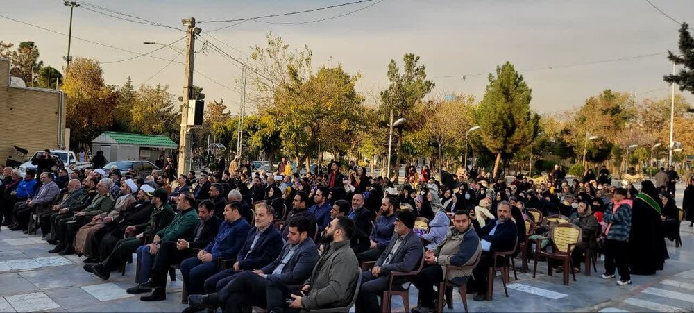 یادواره ۱۶۰۰۰ هزار شهید گلزار شهدای آستان امامزاده محمد علیه السلام کرج برگزار شد