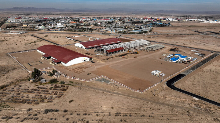  پروژه کارخانه چادرمشکی ستاد اجرایی فرمان امام در استان قم 