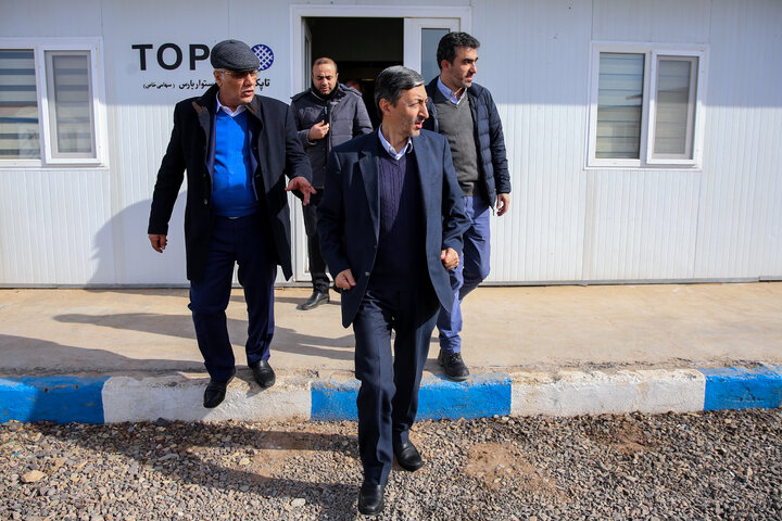 بازدید سید پرویز فتاح رییس ستاد اجرایی فرمان امام از پروژه کارخانه چادرمشکی در استان قم 