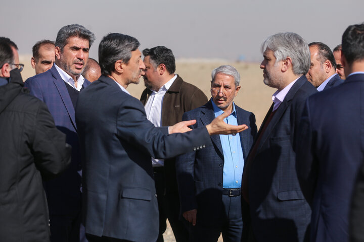 بازدید سید پرویز فتاح رییس ستاد اجرایی فرمان امام از پروژه منطقه ویژه اقتصادی ری