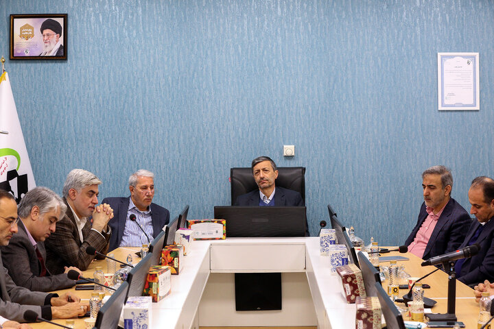 بازدید رئیس ستاد اجرایی فرمان امام از بنیاد ۱۵خرداد