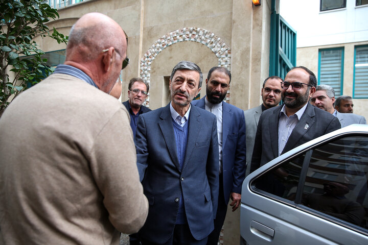 بازدید رئیس ستاد اجرایی فرمان امام از بنیاد ۱۵خرداد