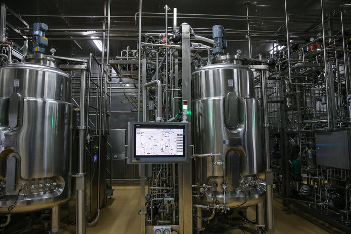 بازدید فتاح از شهرک دارویی برکت