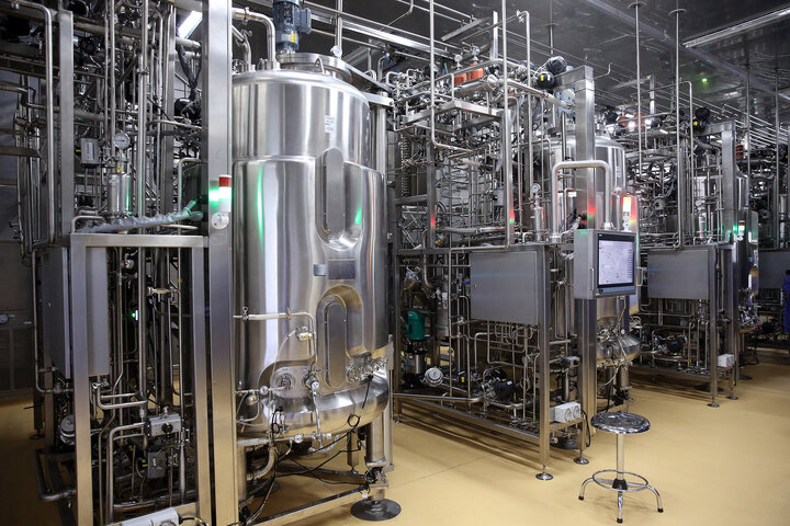 بازدید فتاح از شهرک دارویی برکت