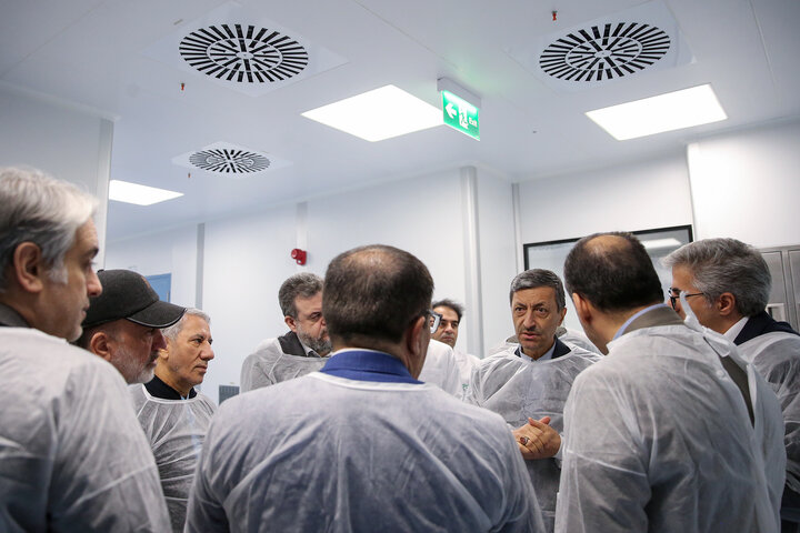 بازدید فتاح از شهرک دارویی برکت