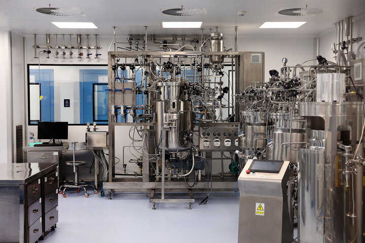 بازدید فتاح از شهرک دارویی برکت