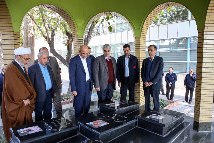 بازدید رئیس ستاد اجرایی فرمان امام از پالایشگاه نفت پارس