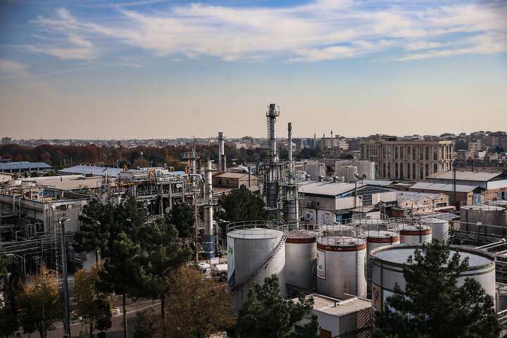 بازدید رئیس ستاد اجرایی فرمان امام از پالایشگاه نفت پارس