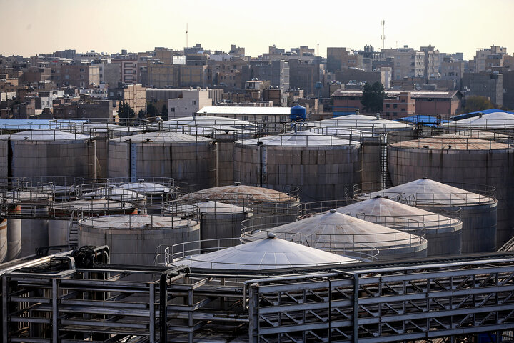 بازدید رئیس ستاد اجرایی فرمان امام از پالایشگاه نفت پارس