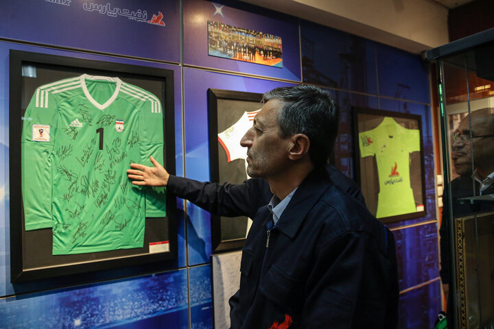 بازدید رئیس ستاد اجرایی فرمان امام از پالایشگاه نفت پارس