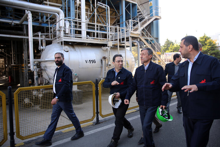 بازدید رئیس ستاد اجرایی فرمان امام از پالایشگاه نفت پارس