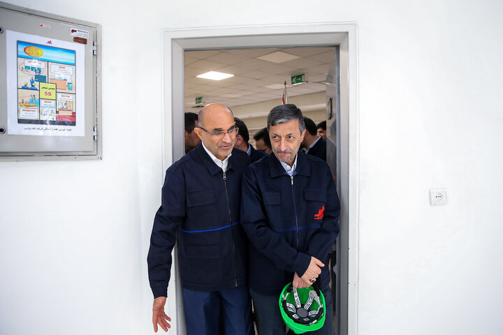 بازدید رئیس ستاد اجرایی فرمان امام از پالایشگاه نفت پارس