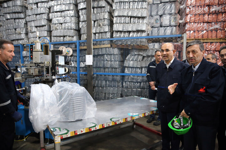 بازدید رئیس ستاد اجرایی فرمان امام از پالایشگاه نفت پارس