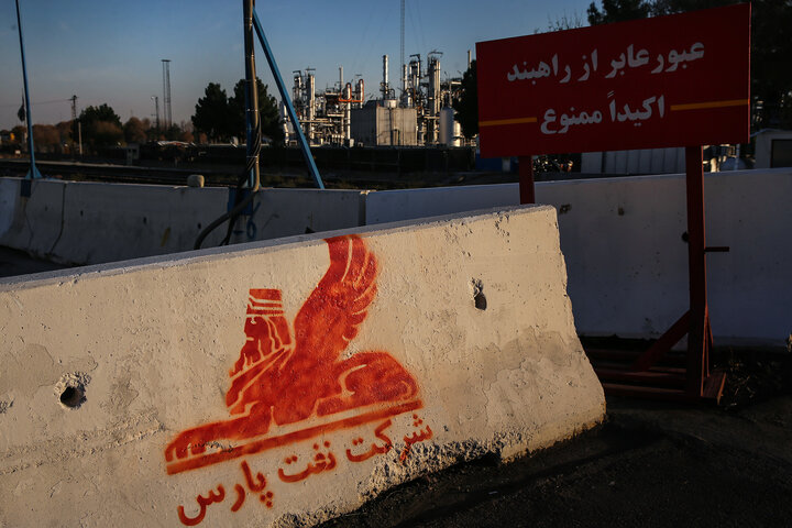 بازدید رئیس ستاد اجرایی فرمان امام از پالایشگاه نفت پارس