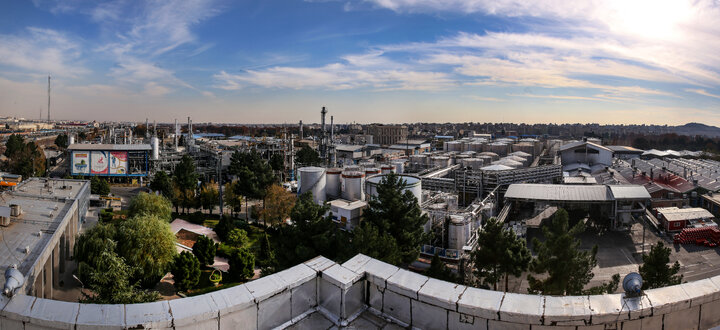 بازدید رئیس ستاد اجرایی فرمان امام از پالایشگاه نفت پارس