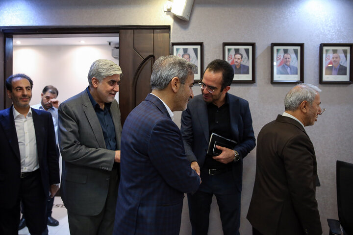 مراسم تودیع و معارفه رئیس هیئت مدیره بنیاد برکت