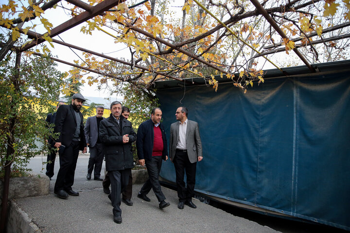 بازدید سیدپرویز فتاح رئیس ستاد اجرایی فرمان امام از منطقه لارک