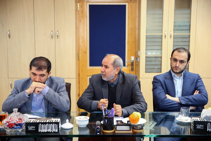 بازدید فتاح از سازمان اموال و املاک ستاد اجرایی فرمان امام