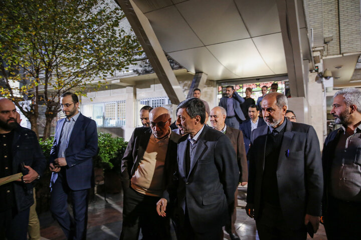 بازدید فتاح از سازمان اموال و املاک ستاد اجرایی فرمان امام