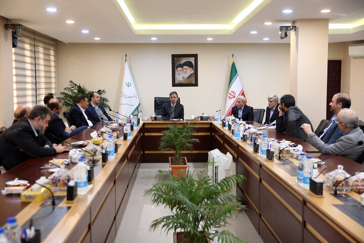 تودیع و معارفه رئیس هیئت مدیره گروه دارویی برکت