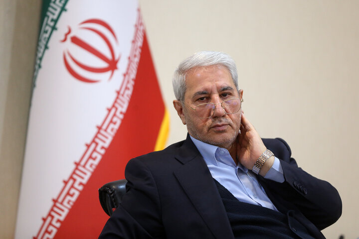 تودیع و معارفه رئیس هیئت مدیره گروه دارویی برکت