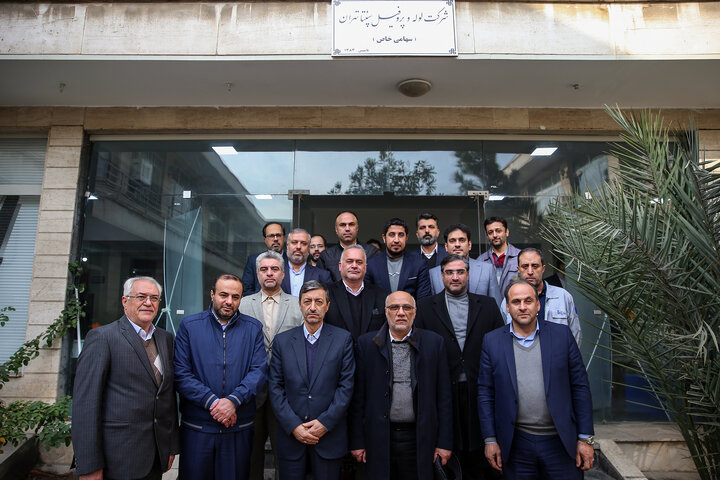 بازدید فتاح از شرکت لوله و پروفیل سپنتا