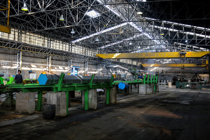 بازدید فتاح از شرکت لوله و پروفیل سپنتا