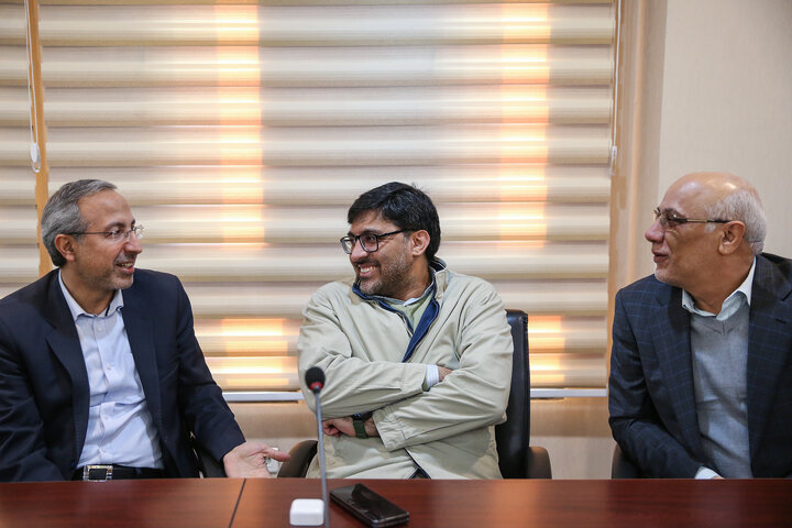 مراسم تودیع و معارفه معاون مالی و اداری  ستاد اجرایی فرمان امام 