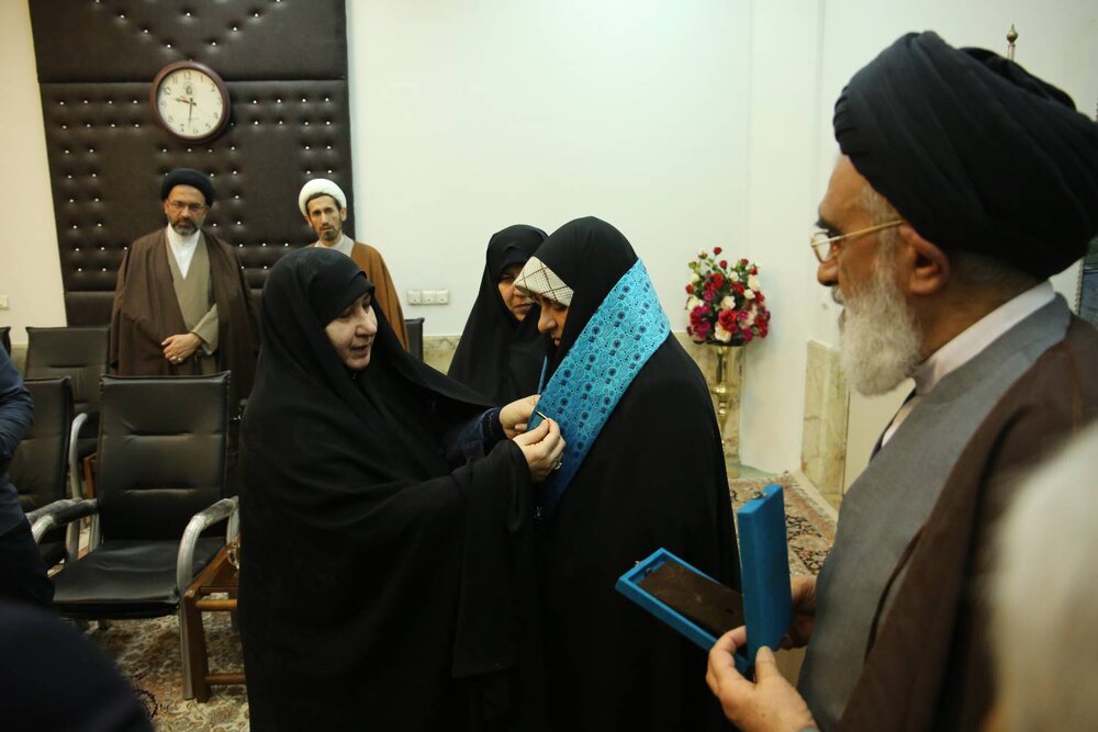 نشان ملی مادری رونمایی شد 