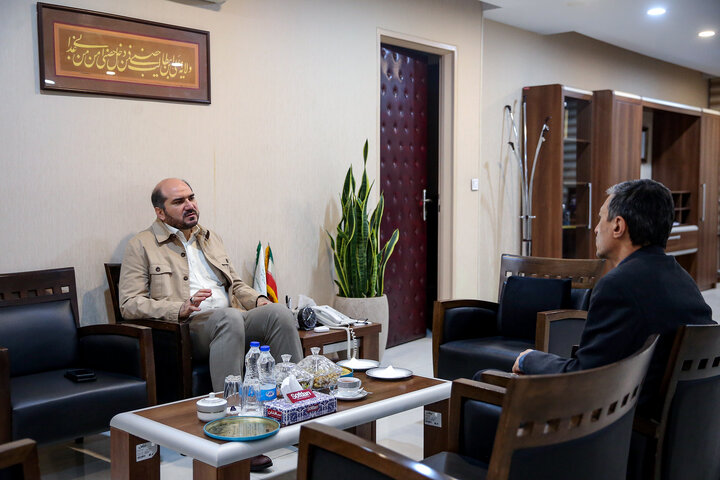 دیدار معاون اجرایی رئیس جمهور با رئیس ستاد اجرایی فرمان امام