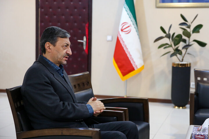 دیدار وزیر راه و شهرسازی با رئیس ستاد اجرایی فرمان امام