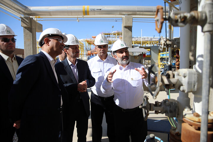 بازدید فتاح از پالایشگاه پارسیان سپهر