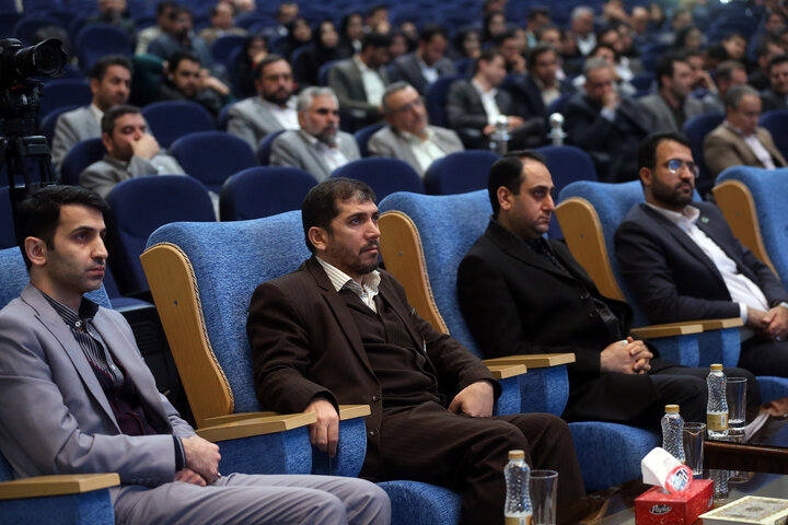 گردهمایی مجریان طرح‌های اشتغالزایی بنیاد برکت